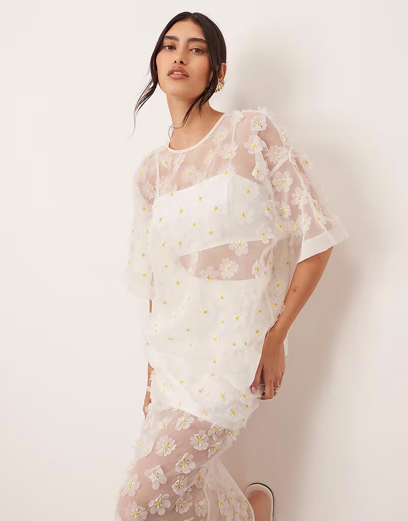 Футболка свободного кроя 3D с ромашками Arrange, белый
Футболка свободного кроя 3D с ромашками Arrange, белый