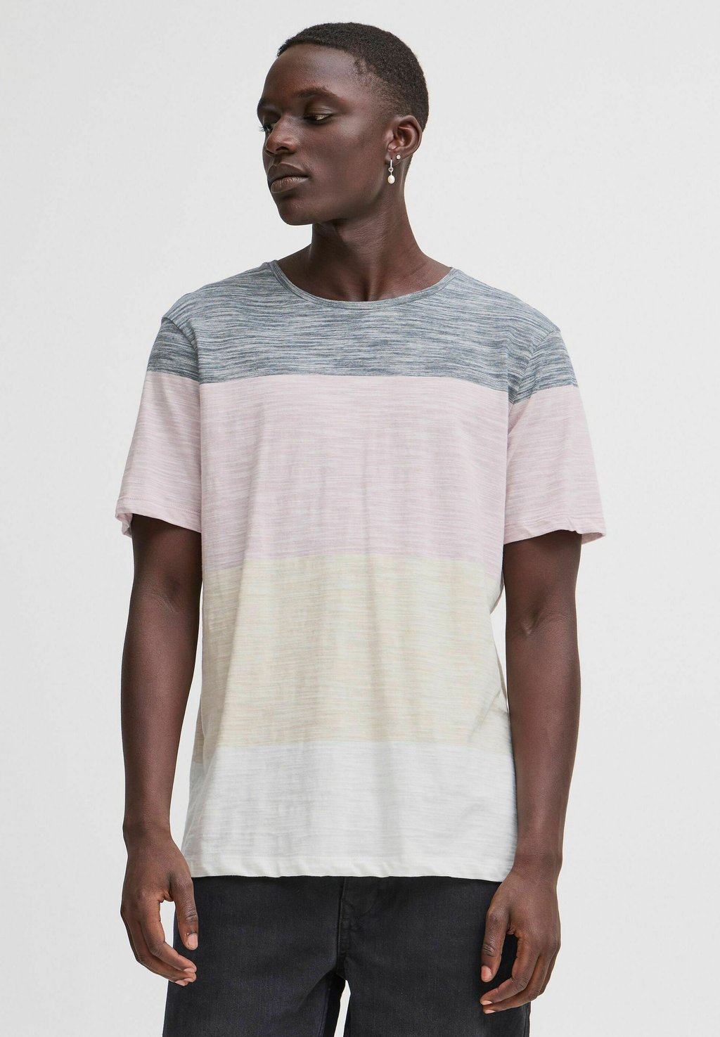 Футболка с принтом Blend, белый
Футболка с принтом Blend, белый