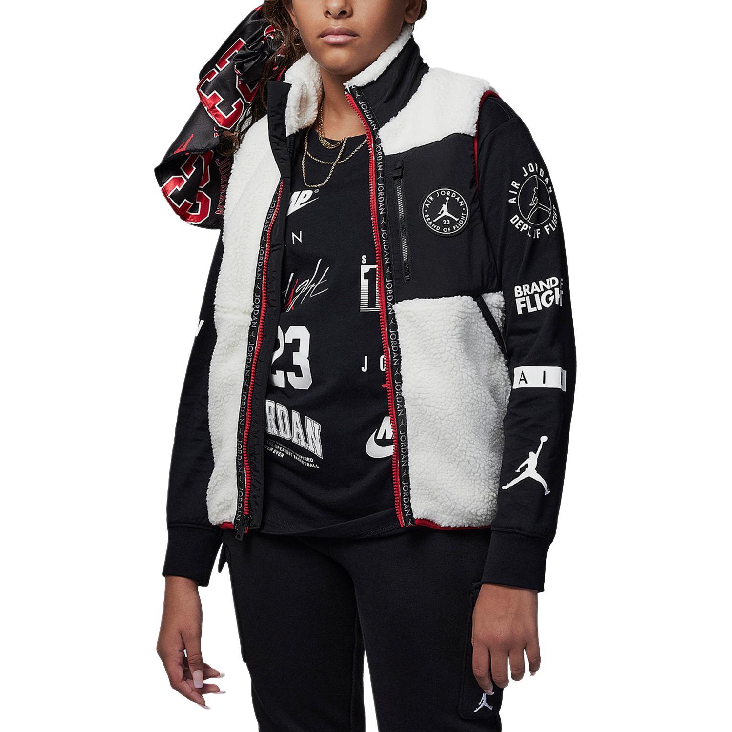 Детская куртка Jordan, черная
Детская куртка Jordan, черная