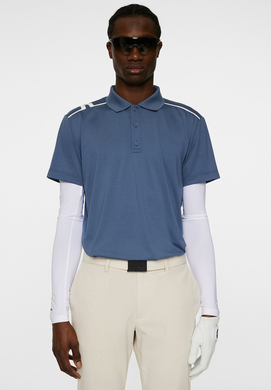 Поло J.LINDEBERG Sports LIONEL, Vintage Indigo/Blue, Синий, Поло J.LINDEBERG Sports LIONEL, Vintage Indigo/Blue
Поло J.LINDEBERG Sports LIONEL, Vintage Indigo/Blue, Синий, Поло J.LINDEBERG Sports LIONEL, Vintage Indigo/Blue