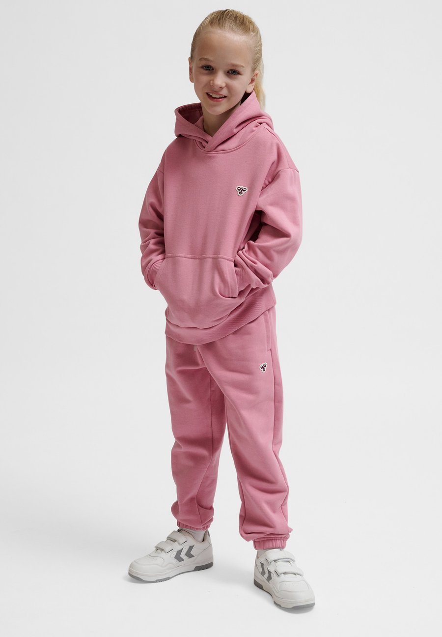 Худи Hummel LOOSE BEE, Polignac/Pink
Худи Hummel LOOSE BEE, Polignac/Pink