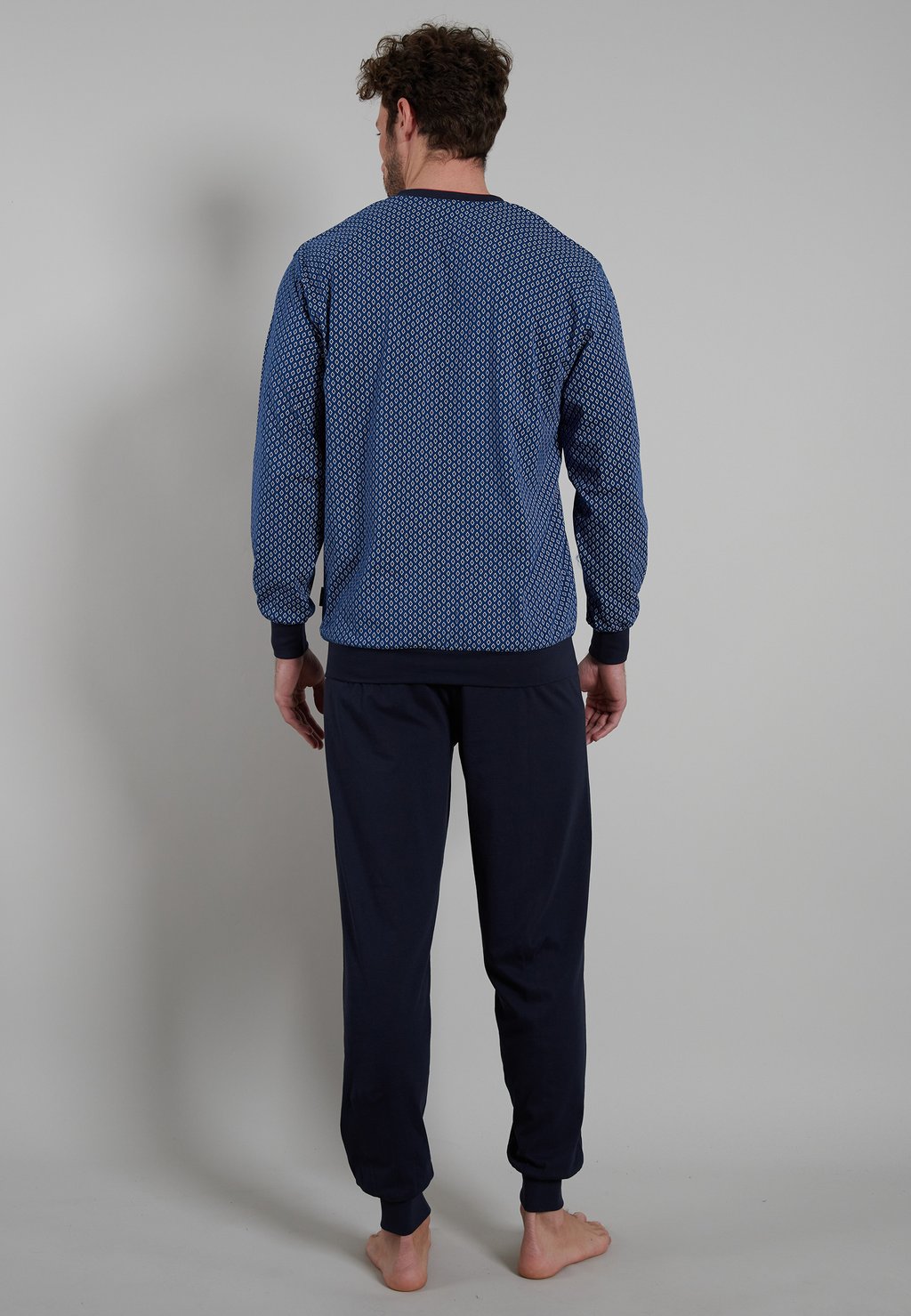 Пижамный комплект ALAN SET Götzburg, темно-синий
Пижамный комплект ALAN SET Götzburg, темно-синий