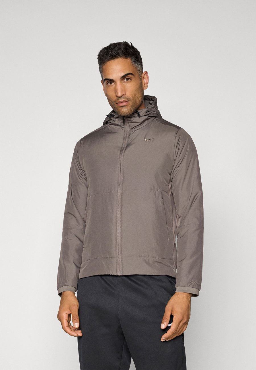 Куртка Nike Performance UNLIMITED, Cave Stone/Dark Grey
Куртка Nike Performance UNLIMITED, Cave Stone/Dark Grey