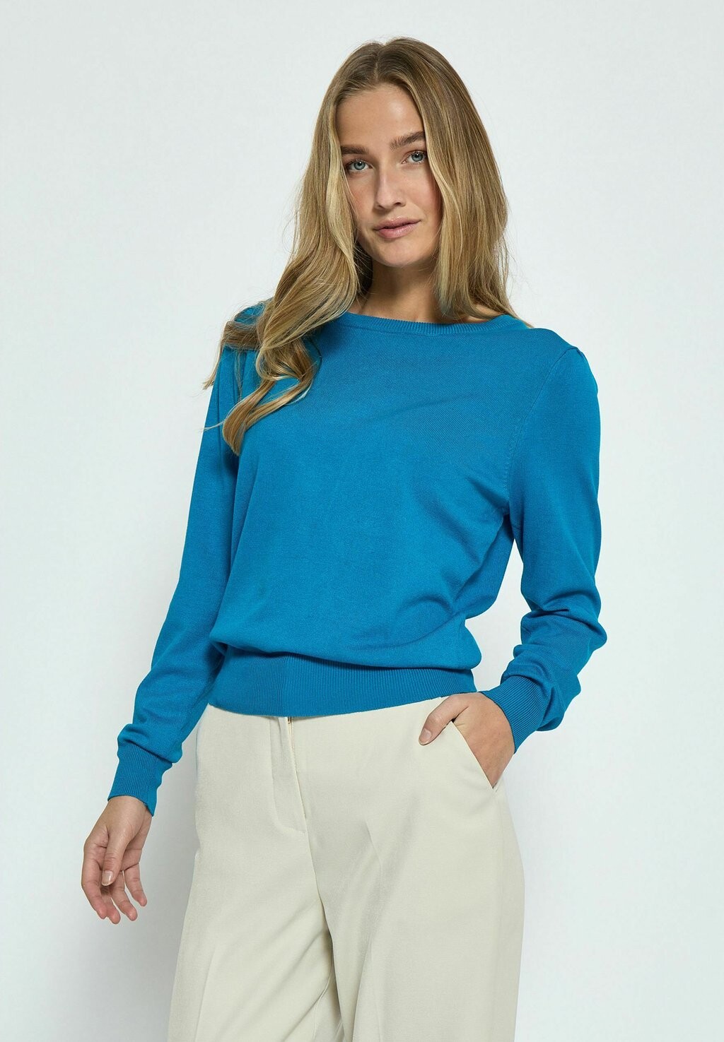 Свитер Tana PEPPERCORN, цвет hawaiian surf blue
Свитер Tana PEPPERCORN, цвет hawaiian surf blue