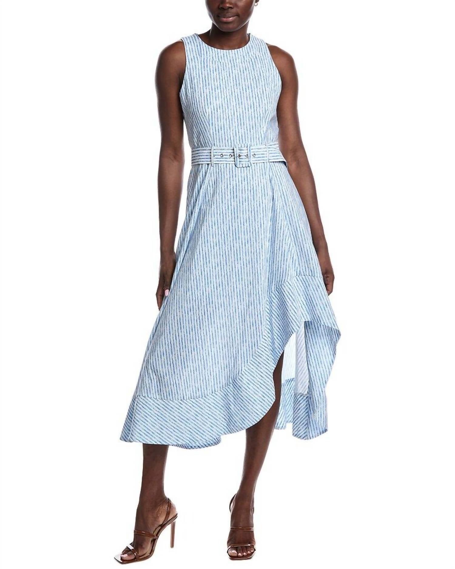 Платье миди без рукавов в полоску с поясом, синее Fate, синий
Платье миди без рукавов в полоску с поясом, синее Fate, синий