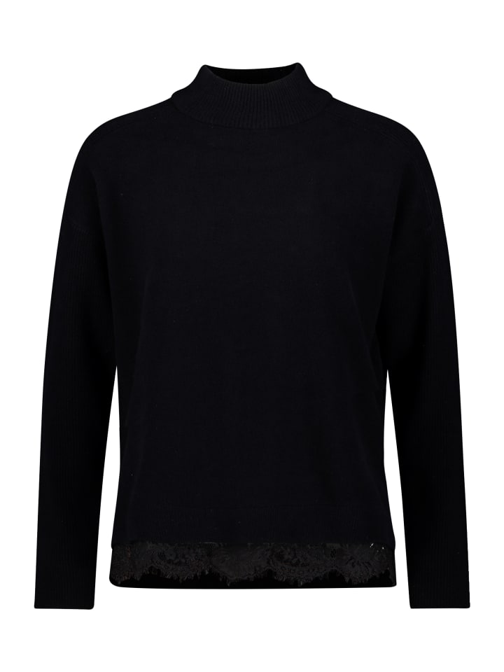 Тонкий трикотажный свитер с кружевной отделкой черного цвета Betty Barclay
Тонкий трикотажный свитер с кружевной отделкой черного цвета Betty Barclay