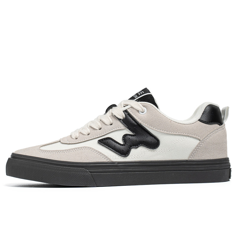 GOBLIN SHARKS 1759 Мужские белые кеды на низком ходу, цвет White
GOBLIN SHARKS 1759 Мужские белые кеды на низком ходу, цвет White