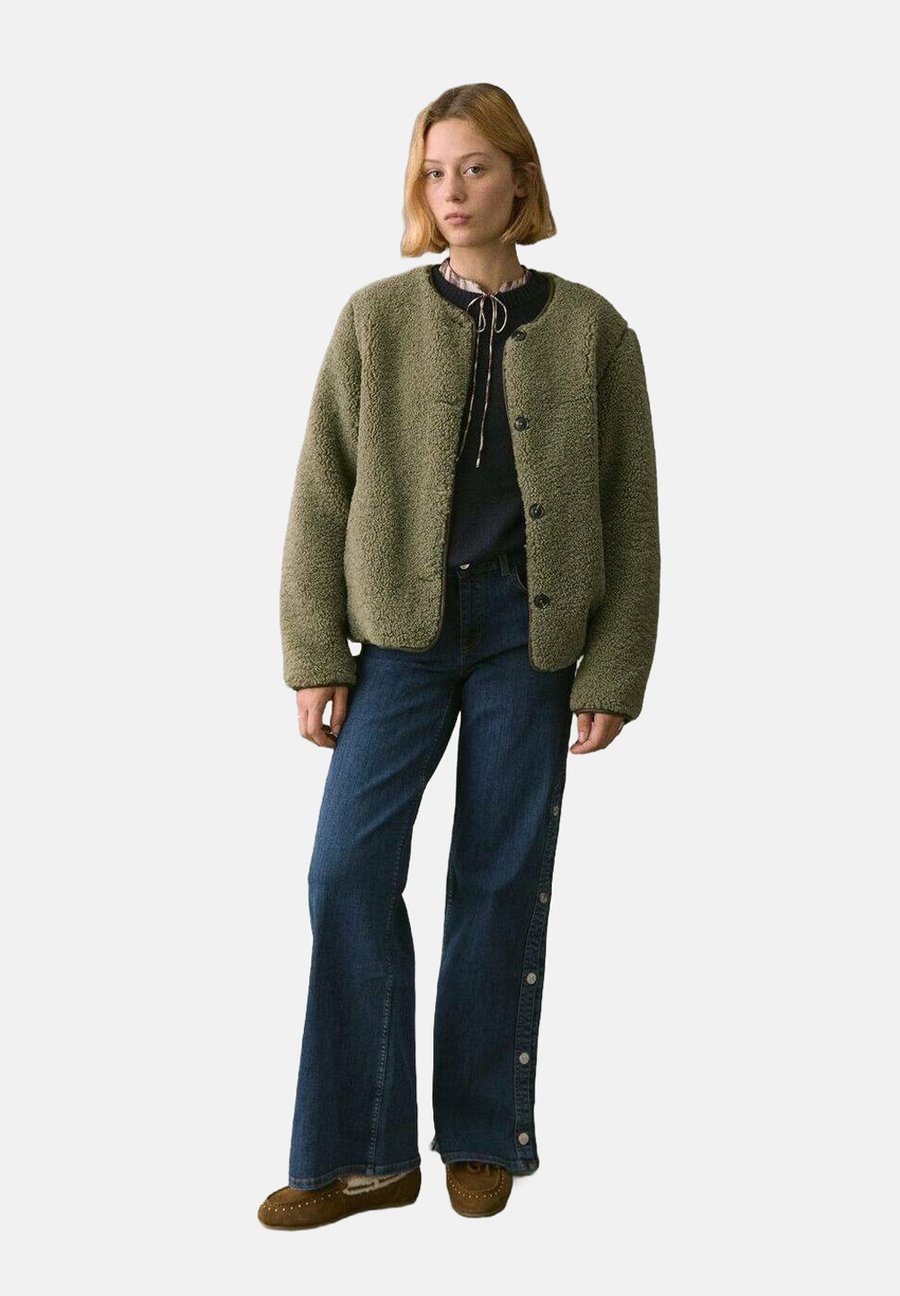 Флисовая куртка Mango Kids TEEN, Green
Флисовая куртка Mango Kids TEEN, Green