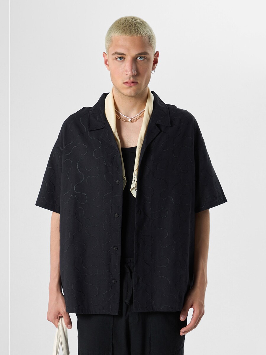 Рубашка на пуговицах Comfort fit VAMOS CLO Amaranth, черный
Рубашка на пуговицах Comfort fit VAMOS CLO Amaranth, черный