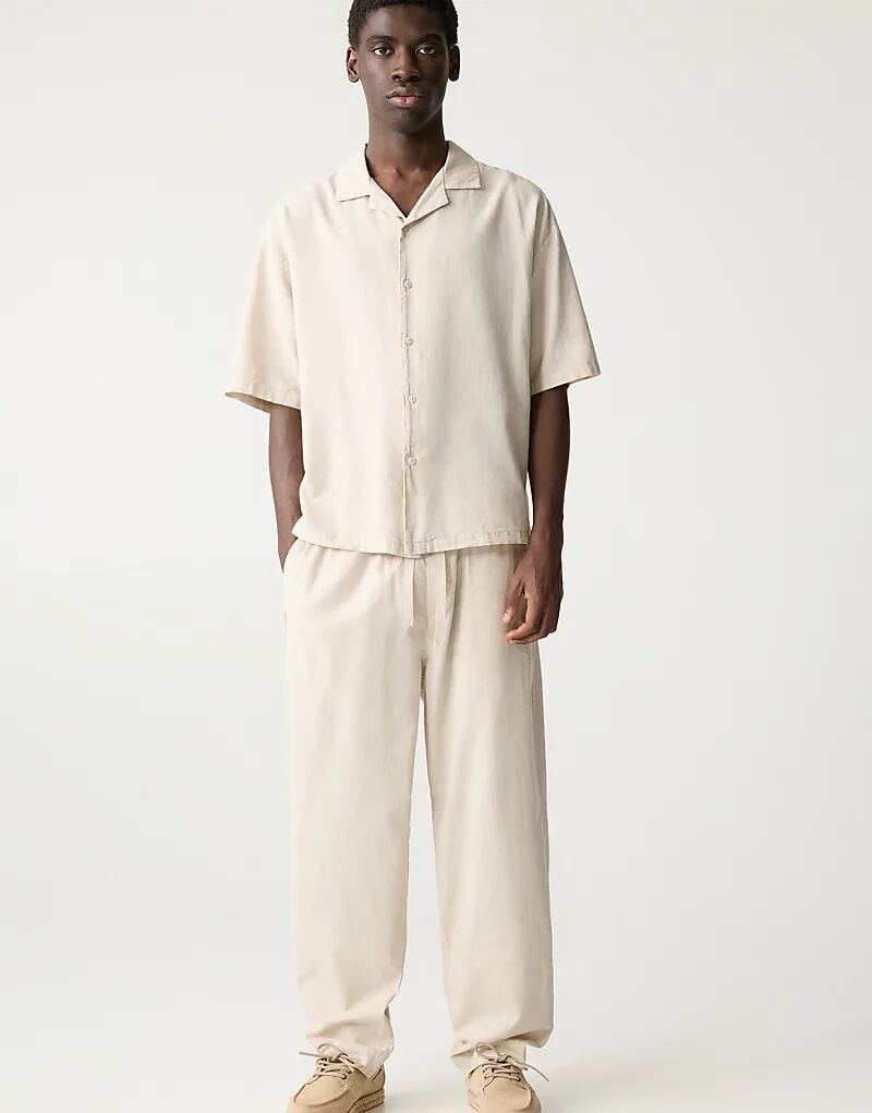 Брюки-джоггеры Pull&Bear из льняной смеси бежевого цвета
Брюки-джоггеры Pull&Bear из льняной смеси бежевого цвета