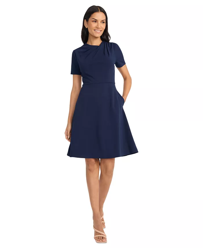 Женское рабочее платье с асимметричным вырезом и расклешенным силуэтом, однотонное Maggy London, синий
Женское рабочее платье с асимметричным вырезом и расклешенным силуэтом, однотонное Maggy London, синий