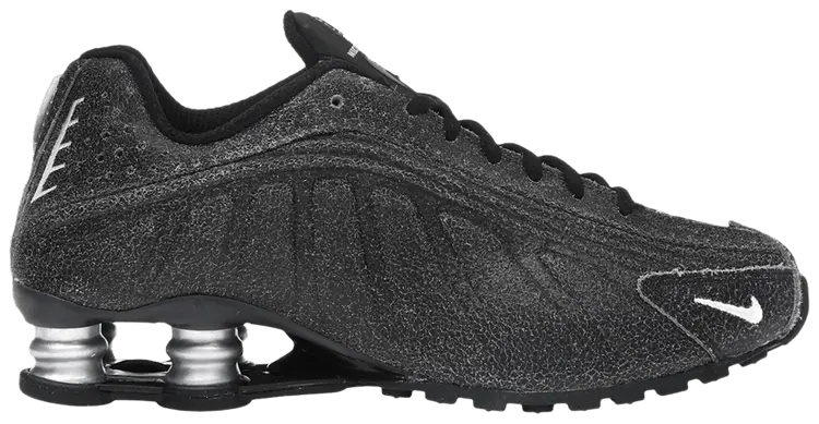 Кроссовки Nike Shox R4, черный
Кроссовки Nike Shox R4, черный