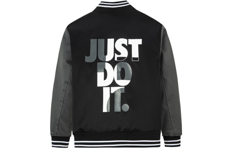 Детская стеганая куртка Nike, цвет Black
Детская стеганая куртка Nike, цвет Black