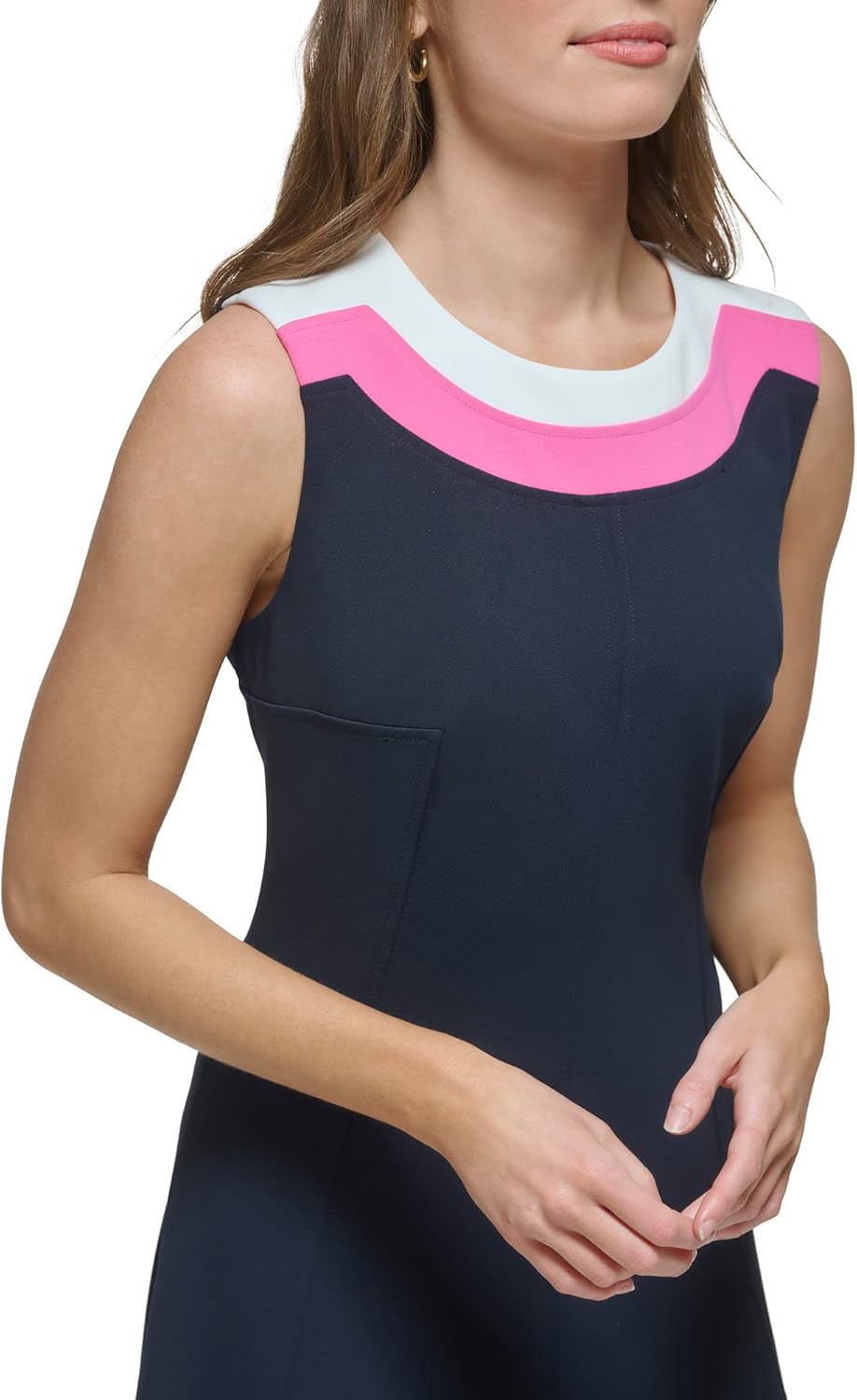 Женское платье Tommy Hilfiger Scuba Crepe с расклешенным лифом, Sky Captain/Ivory/Carmine Rose
Женское платье Tommy Hilfiger Scuba Crepe с расклешенным лифом, Sky Captain/Ivory/Carmine Rose