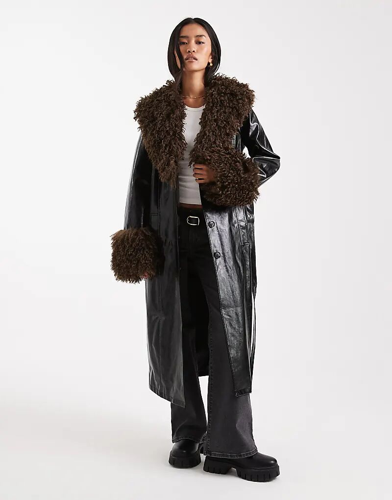 Виниловый тренч от Miss Selfridge с отделкой из искусственного меха, черный
Виниловый тренч от Miss Selfridge с отделкой из искусственного меха, черный