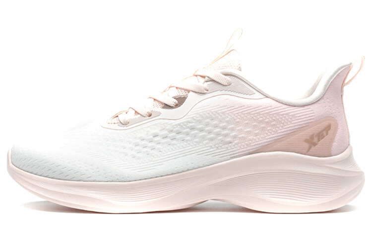 Женские кроссовки Xtep
Женские кроссовки Xtep