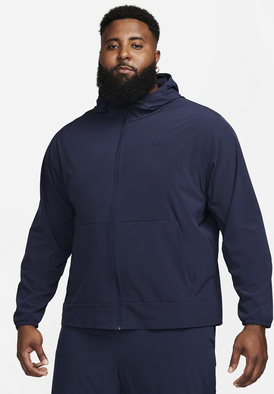 Куртка Nike Performance UNLIMITED, Obsidian Black Obsidian/Dark Blue
Куртка Nike Performance UNLIMITED, Obsidian Black Obsidian/Dark Blue