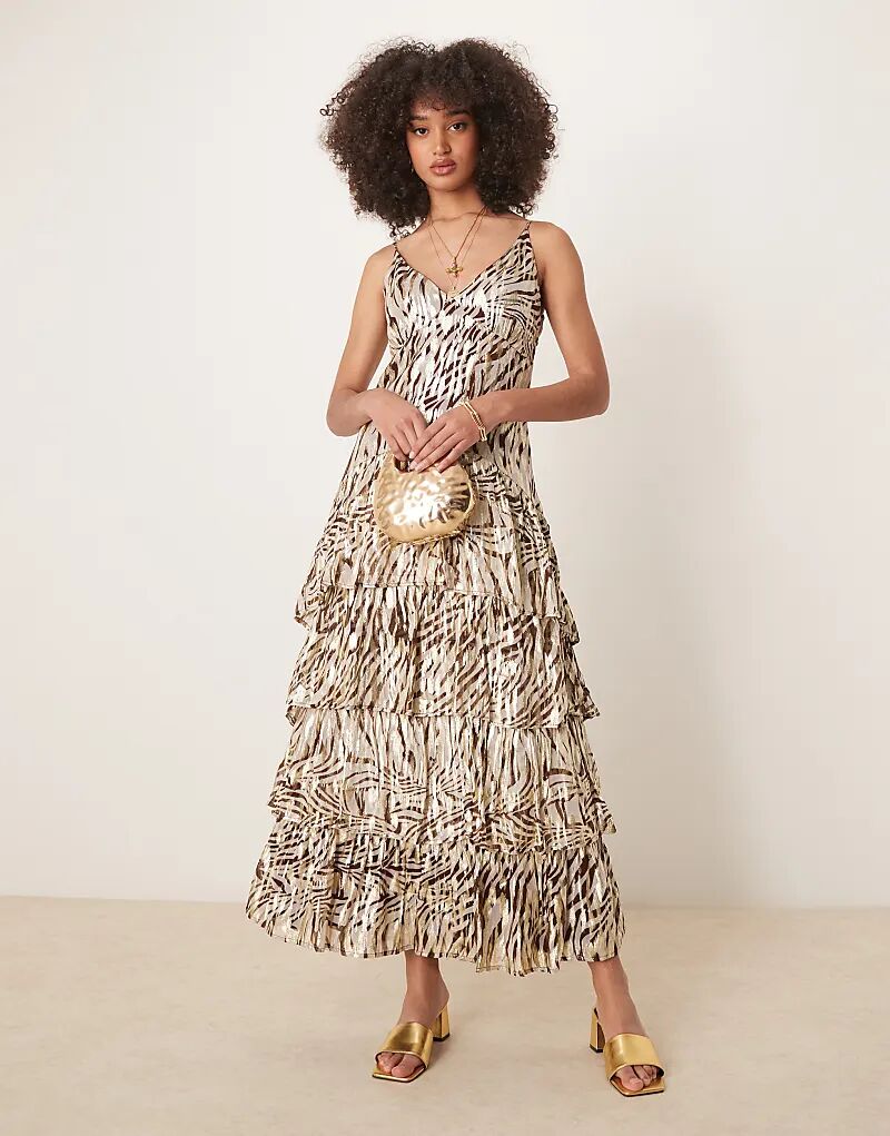 Finding Friday Длинное платье с металлическим принтом, оборками и бретельками на плечах, цвета зебры
Finding Friday Длинное платье с металлическим принтом, оборками и бретельками на плечах, цвета зебры