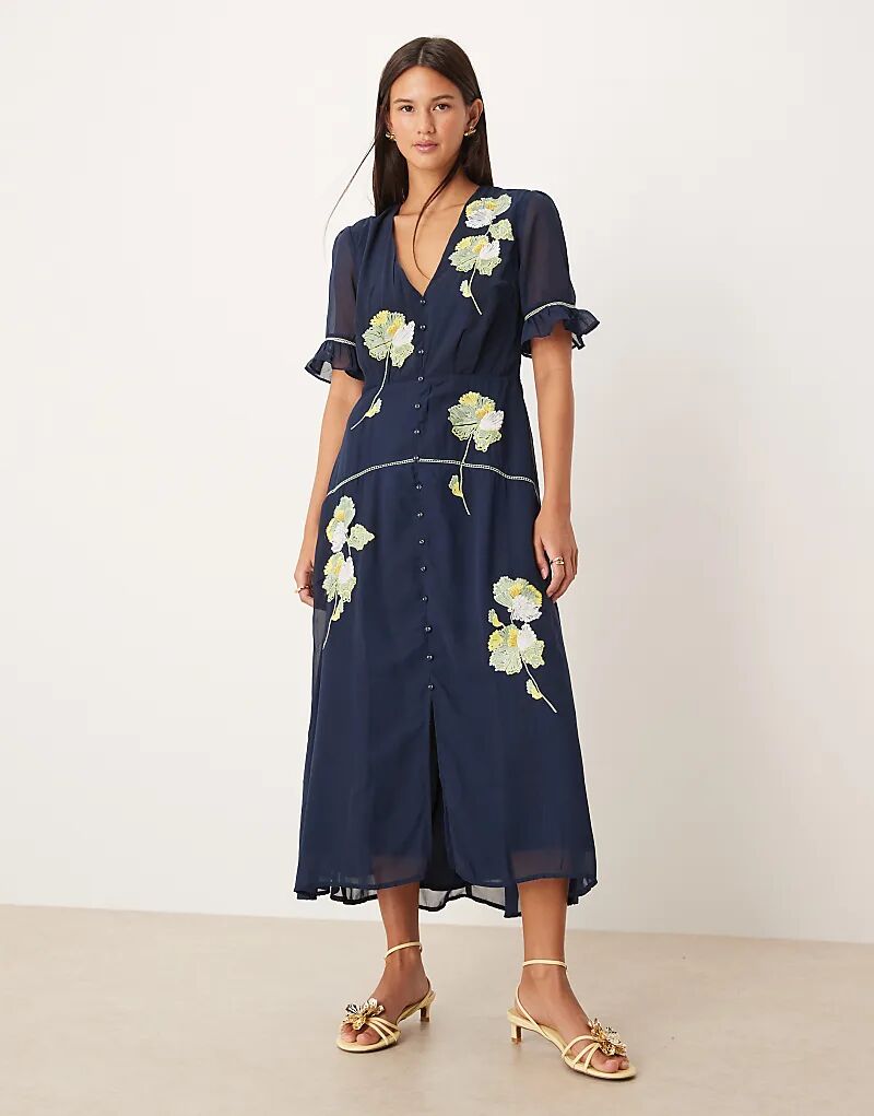 Платье мидакси Hope & Ivy с вышивкой, темно-синего цвета
Платье мидакси Hope & Ivy с вышивкой, темно-синего цвета
