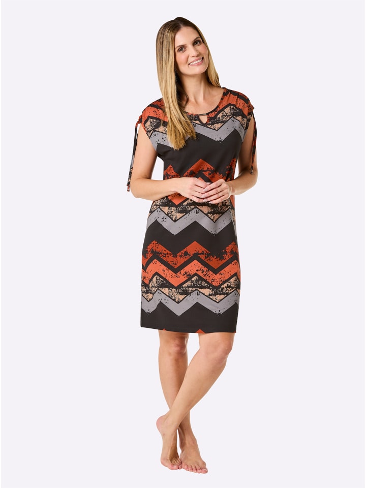 Летнее платье черного цвета с принтом папайи WITT WEIDEN
Летнее платье черного цвета с принтом папайи WITT WEIDEN