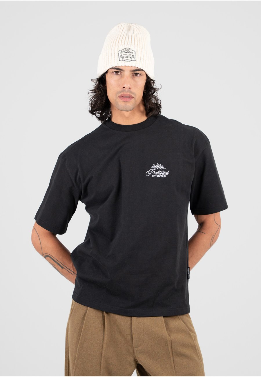 Футболка PROHIBITED LEAF TEE, Black, Черный, Футболка PROHIBITED LEAF TEE, Black
Футболка PROHIBITED LEAF TEE, Black, Черный, Футболка PROHIBITED LEAF TEE, Black