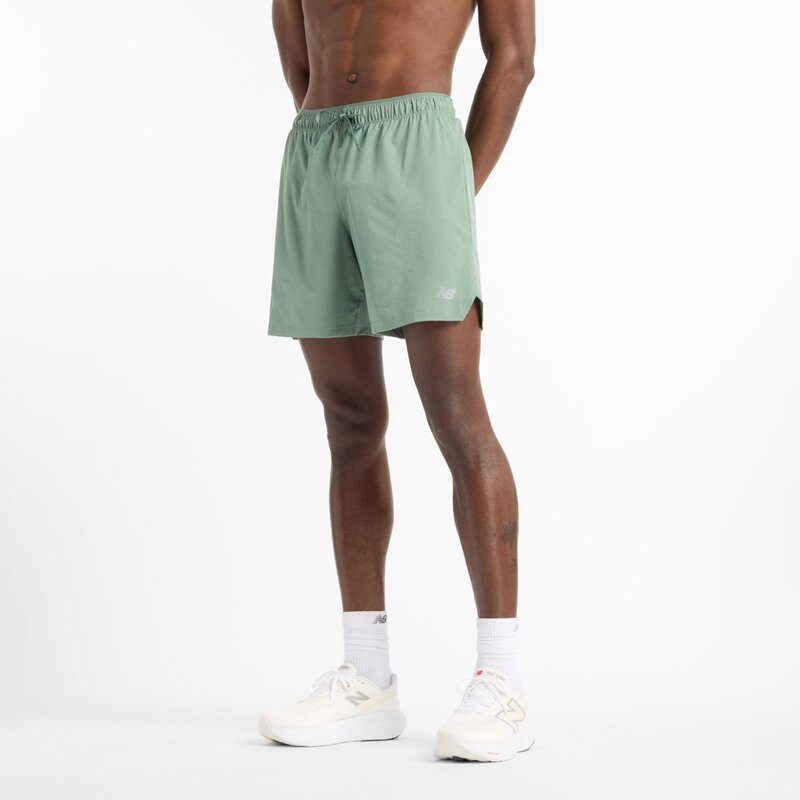 Шорты мужские короткие для бега New Balance, цвет dark juniper (ms41283dkj)
Шорты мужские короткие для бега New Balance, цвет dark juniper (ms41283dkj)