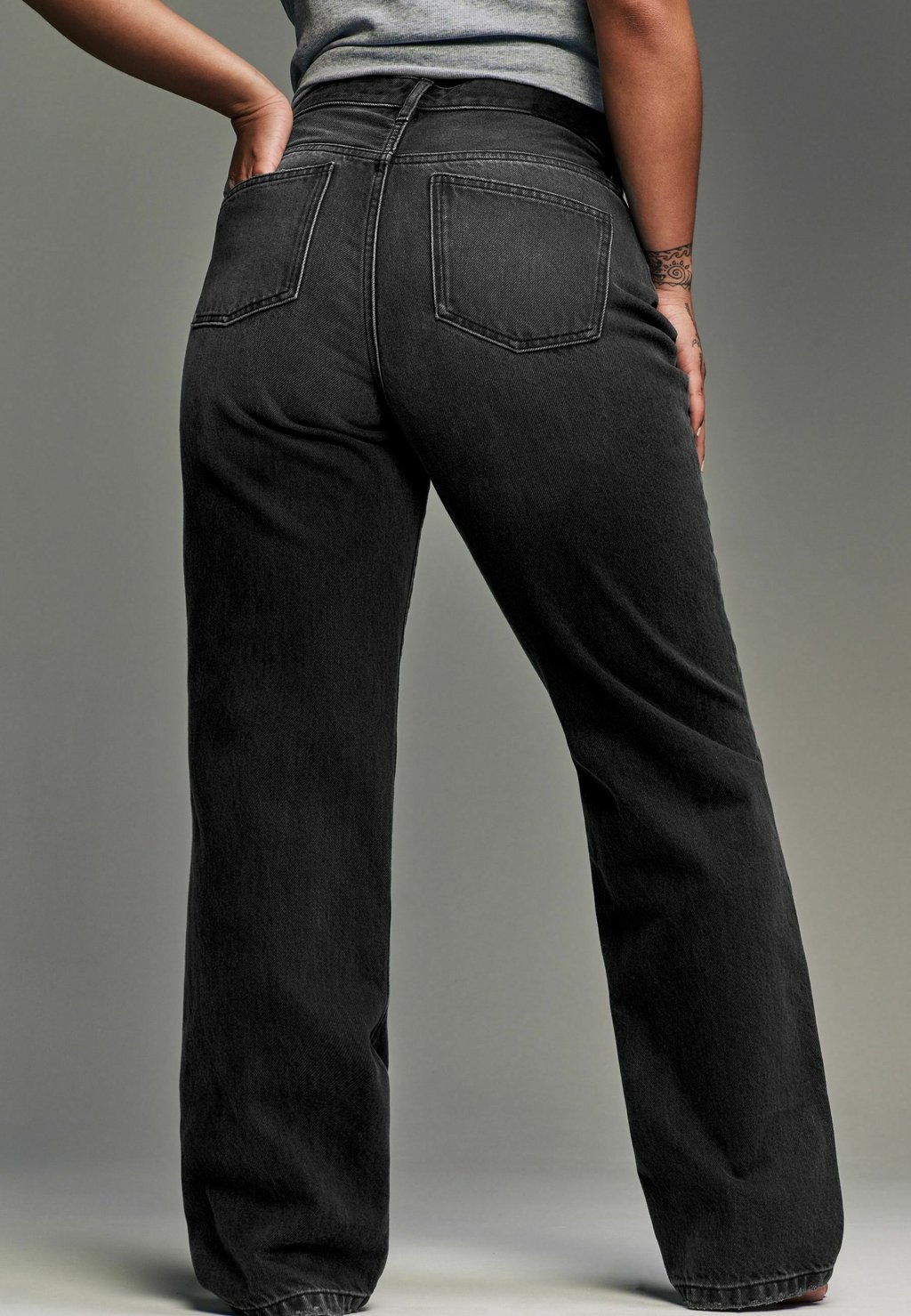 Джинсы прямого кроя Next, черный
Джинсы прямого кроя Next, черный