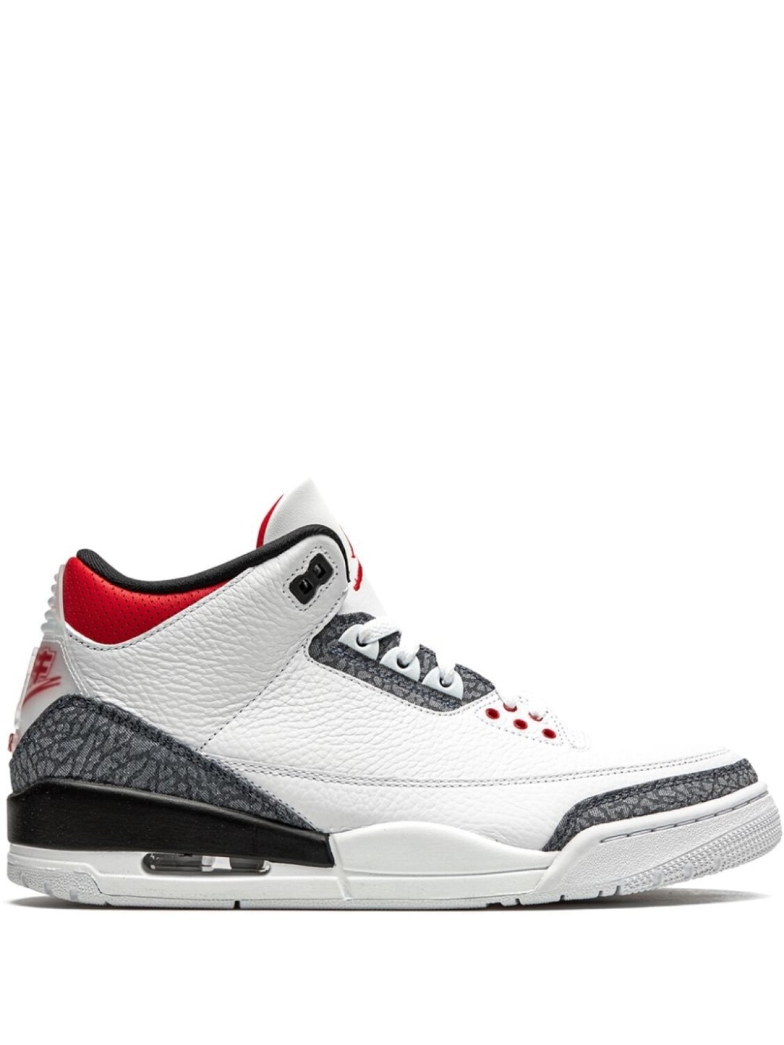 Кроссовки Air 3 Retro Jordan, белый
Кроссовки Air 3 Retro Jordan, белый