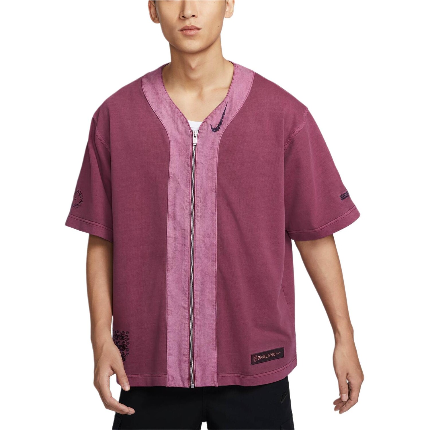 Футболка серии Sportswear Essentials для мужчин, палисандр/земля/черный/белый Nike, черный/белый
Футболка серии Sportswear Essentials для мужчин, палисандр/земля/черный/белый Nike, черный/белый