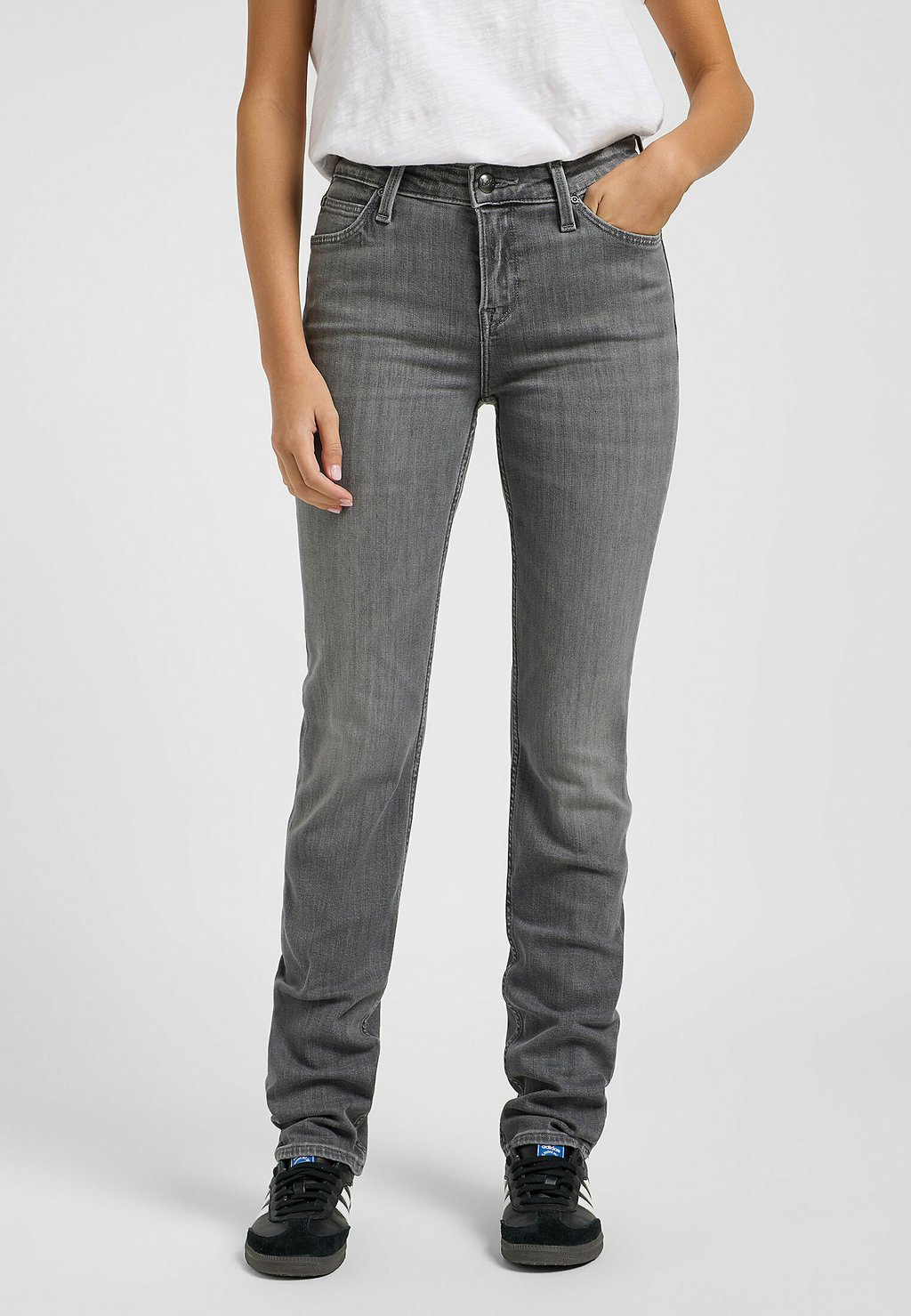 Джинсы прямого покроя MARION STRAIGHT Lee, темно-серый
Джинсы прямого покроя MARION STRAIGHT Lee, темно-серый