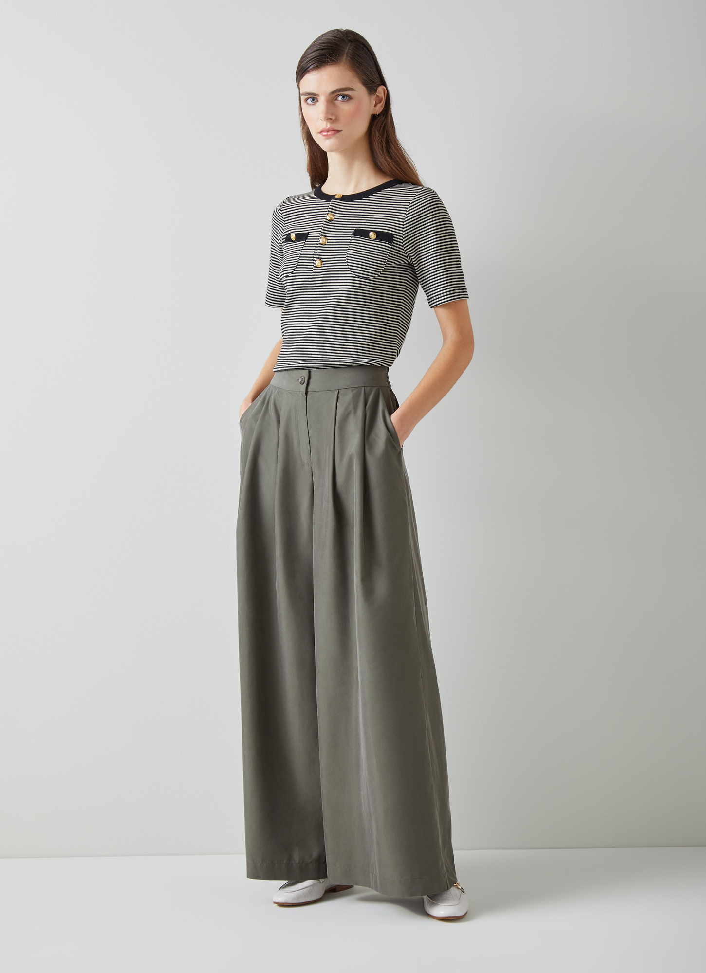 CHARLIE JERSEY ТопS Lk Bennett, черный/слоновая кость
CHARLIE JERSEY ТопS Lk Bennett, черный/слоновая кость