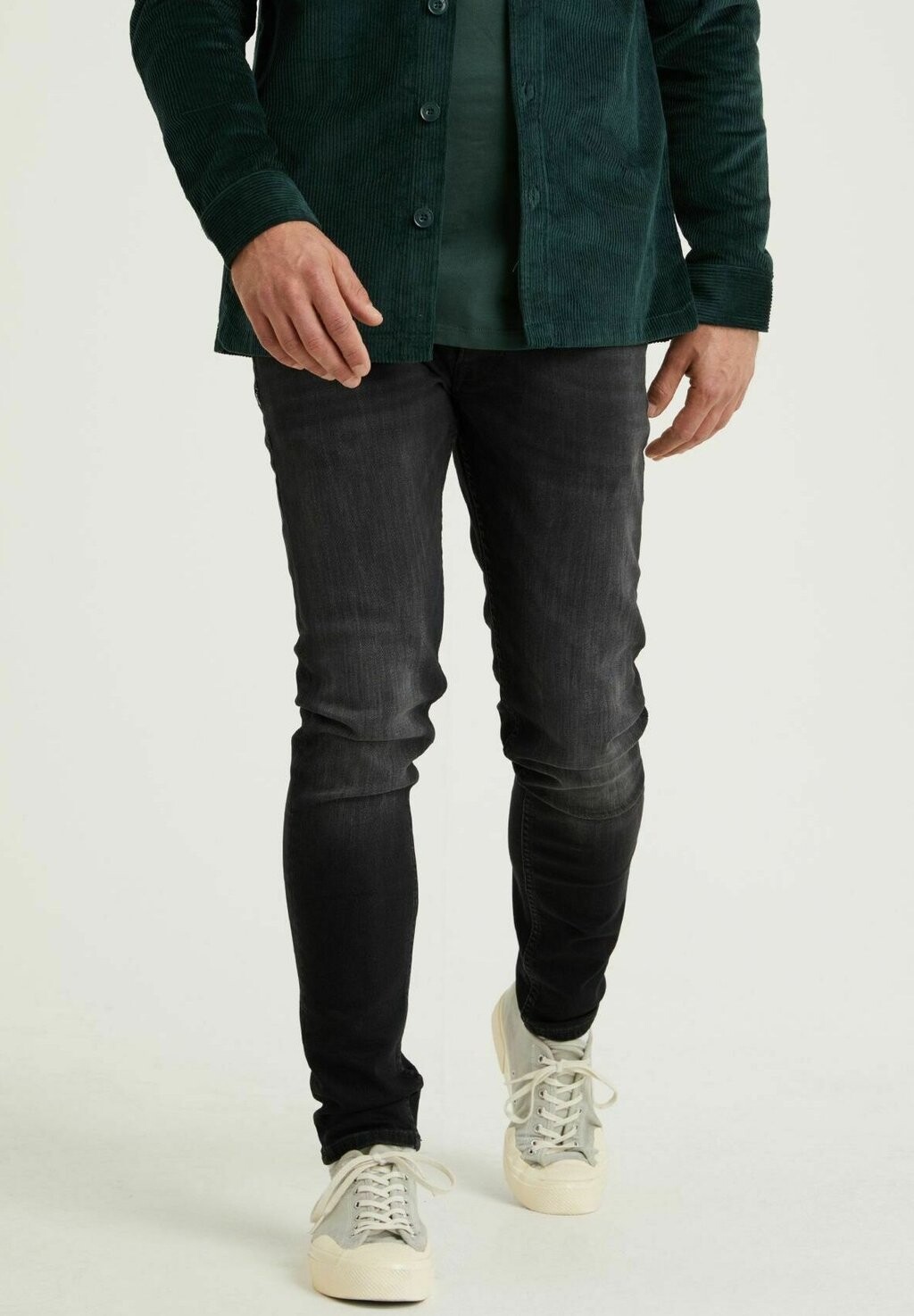 Джинсы Slim fit CHASIN' CARTER TRIX, цвет Black
Джинсы Slim fit CHASIN' CARTER TRIX, цвет Black