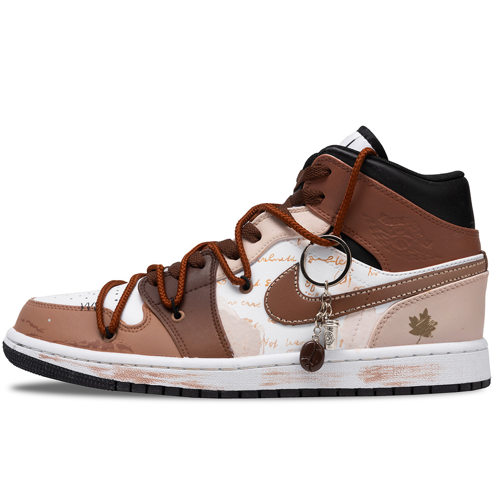 Jordan Эйр 1 прочные дышащие мидтоп винтажные баскетбольные кроссовки мужские бело-коричневые, цвет White Brown
Jordan Эйр 1 прочные дышащие мидтоп винтажные баскетбольные кроссовки мужские бело-коричневые, цвет White Brown