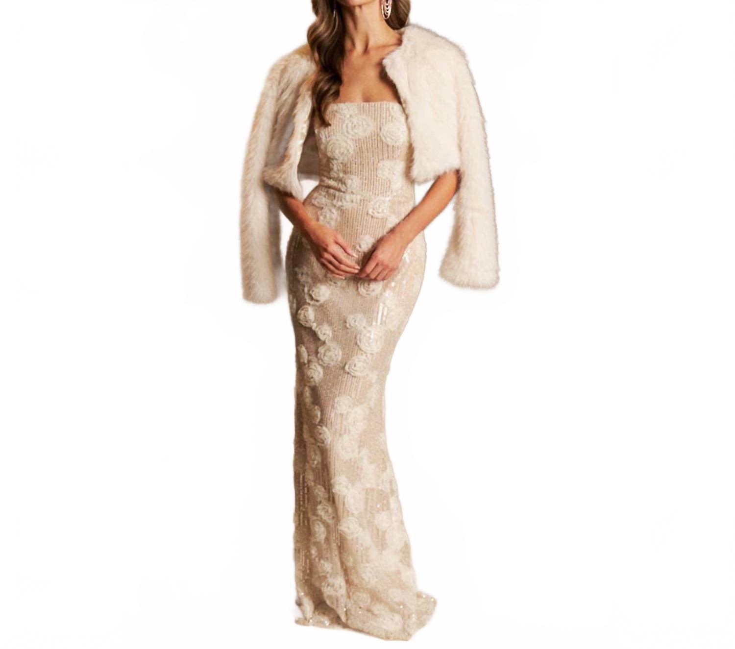 Веселая шуба кремового цвета Maniju, кремовый
Веселая шуба кремового цвета Maniju, кремовый