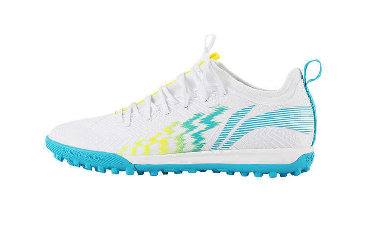 Футбольные бутсы Shadows мужские низкие белые Lining
Футбольные бутсы Shadows мужские низкие белые Lining