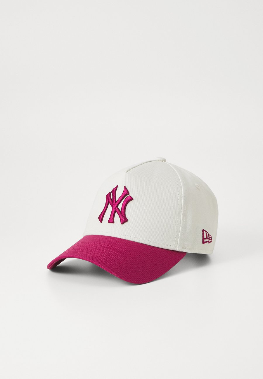 Бейсболка New Era PATCH EFRAME UNISEX, Off-White/Dark Red /Off-White
Бейсболка New Era PATCH EFRAME UNISEX, Off-White/Dark Red /Off-White