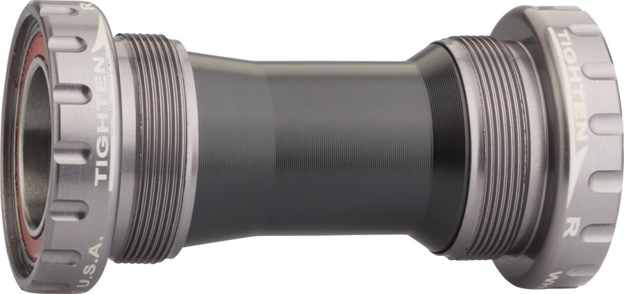 Нижний кронштейн BSA с внешней резьбой и радиально-упорными подшипниками для дорожных шатунов диаметром 22/24 мм Wheels Manufacturing, черный
Нижний кронштейн BSA с внешней резьбой и радиально-упорными подшипниками для дорожных шатунов диаметром 22/24 мм Wheels Manufacturing, черный