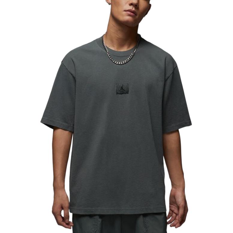 Футболка Flight Essentials Men's Jordan, темно-серый
Футболка Flight Essentials Men's Jordan, темно-серый