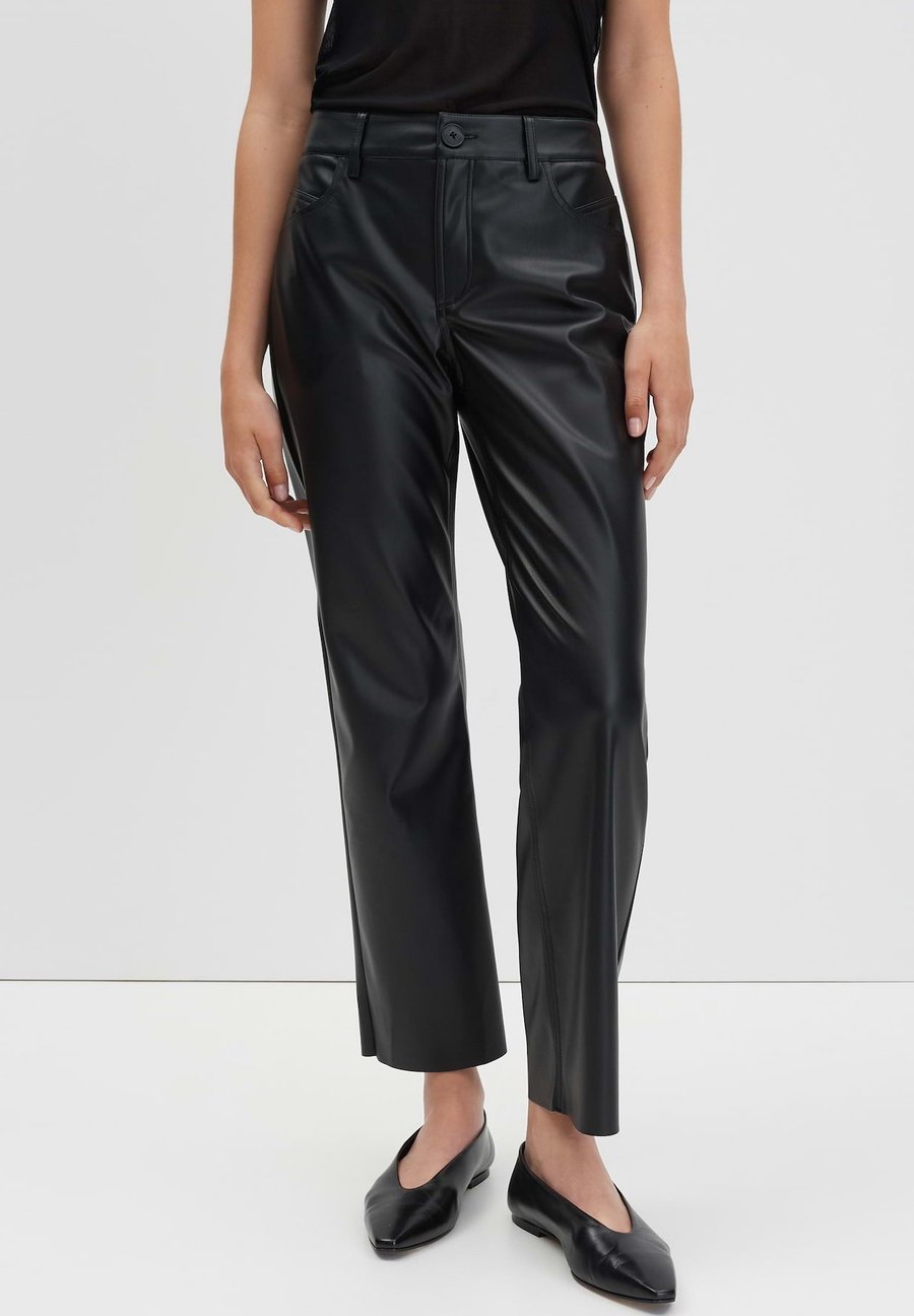 Брюки someday. MID RISE LONG STRAIGHT FIT , Black
Брюки someday. MID RISE LONG STRAIGHT FIT , Black