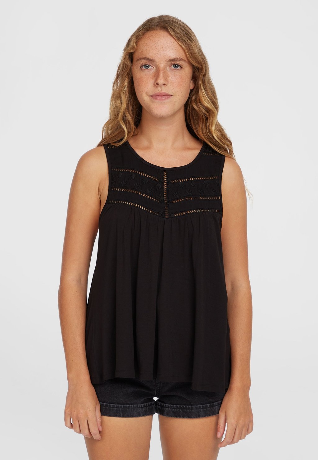 Топ O'Neill, цвет Black Out
Топ O'Neill, цвет Black Out