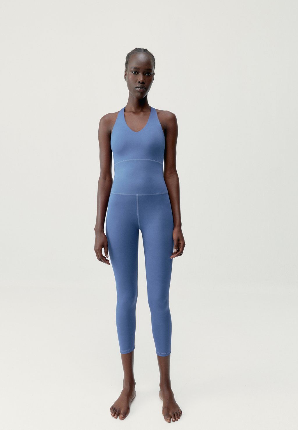 Комбинезон Born Living Yoga, темно-синий
Комбинезон Born Living Yoga, темно-синий