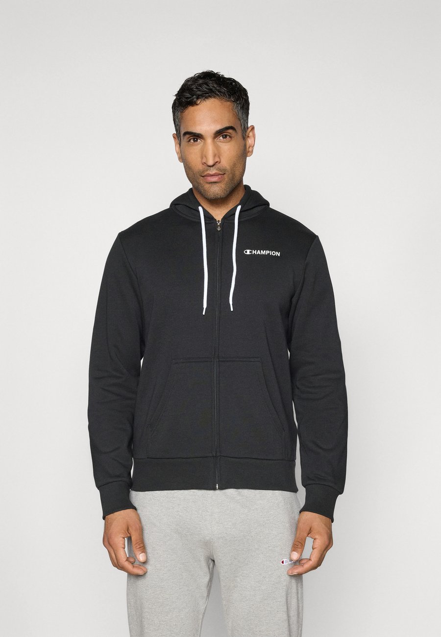 Толстовка Champion GRAPHIC FULL ZIP HOODIE, Black
Толстовка Champion GRAPHIC FULL ZIP HOODIE, Black