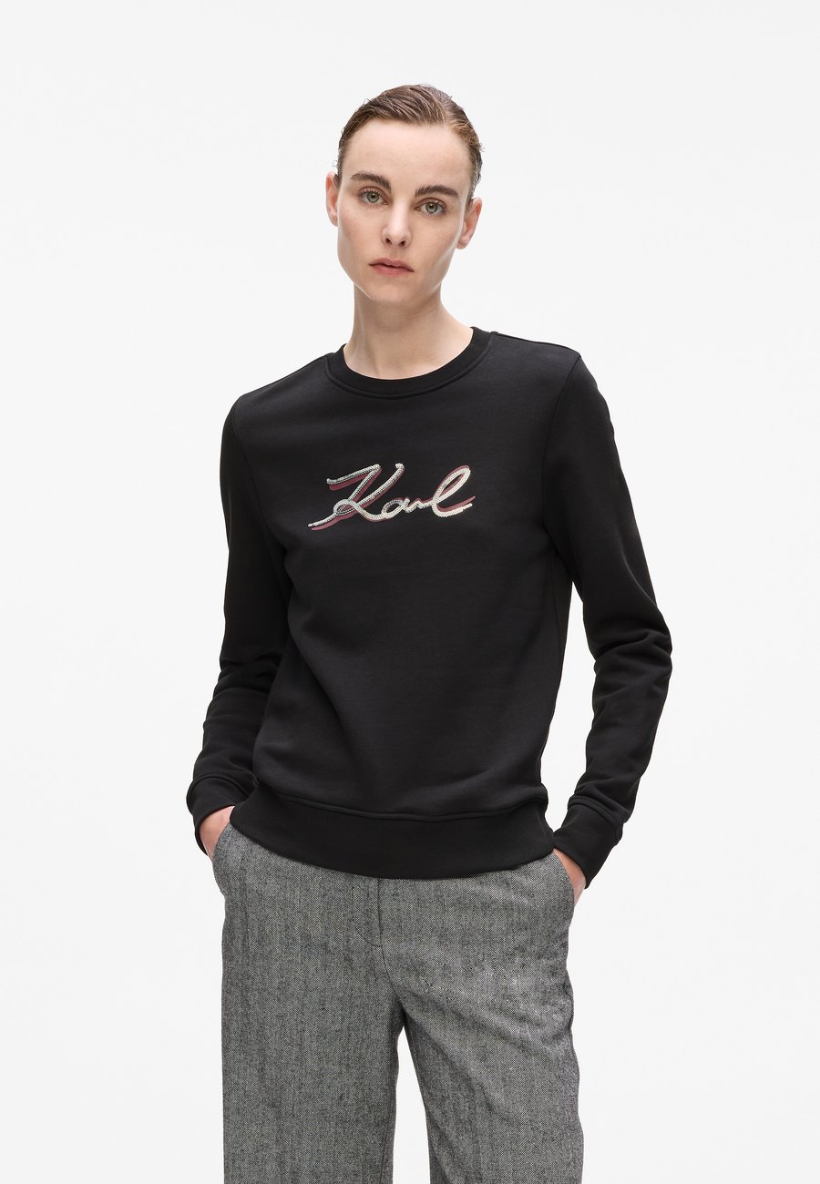 Толстовка KARL LAGERFELD SIGNATURE SEQUINS , Black
Толстовка KARL LAGERFELD SIGNATURE SEQUINS , Black