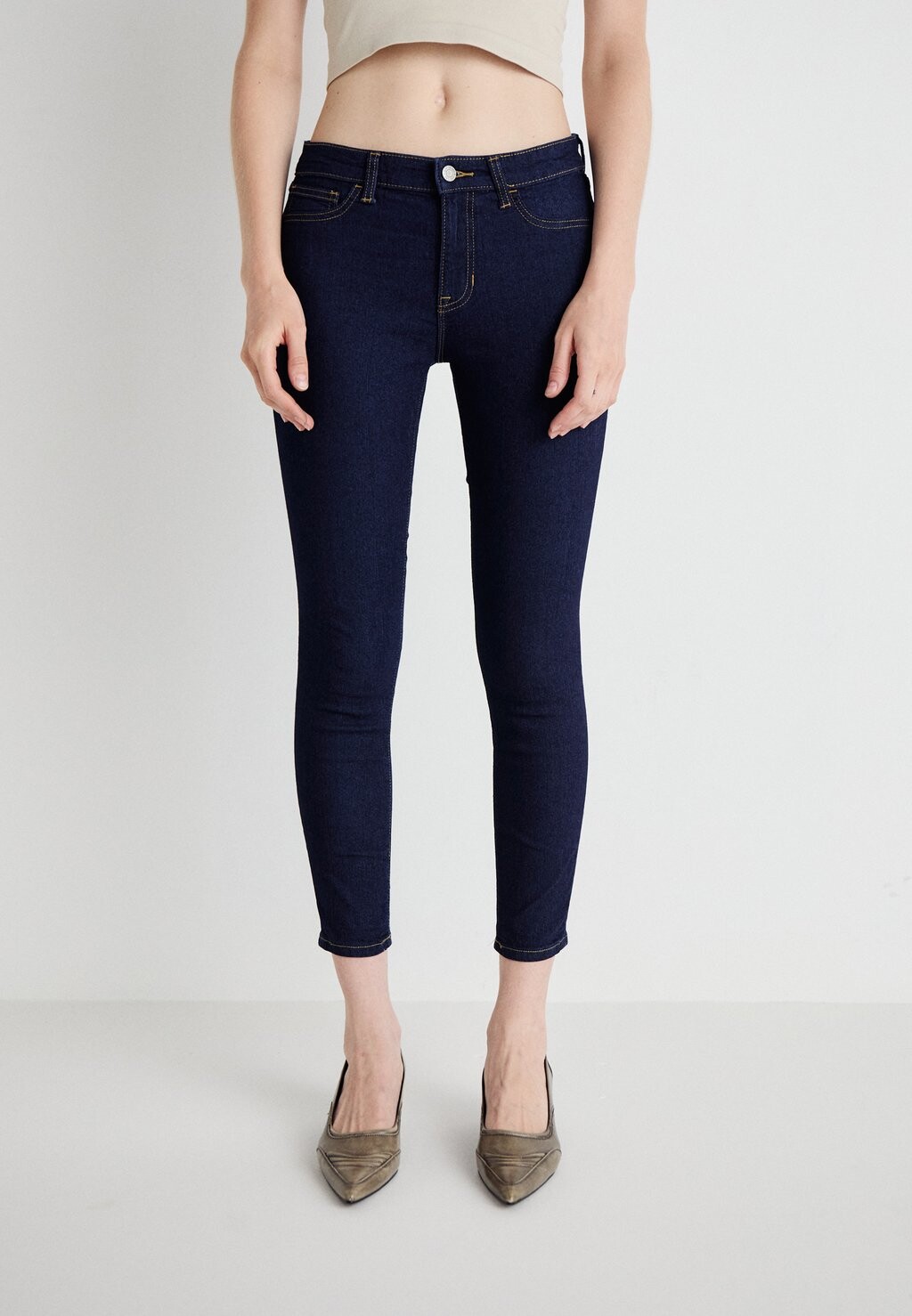 Джинсы скинни FAVORITE GAP, черный
Джинсы скинни FAVORITE GAP, черный