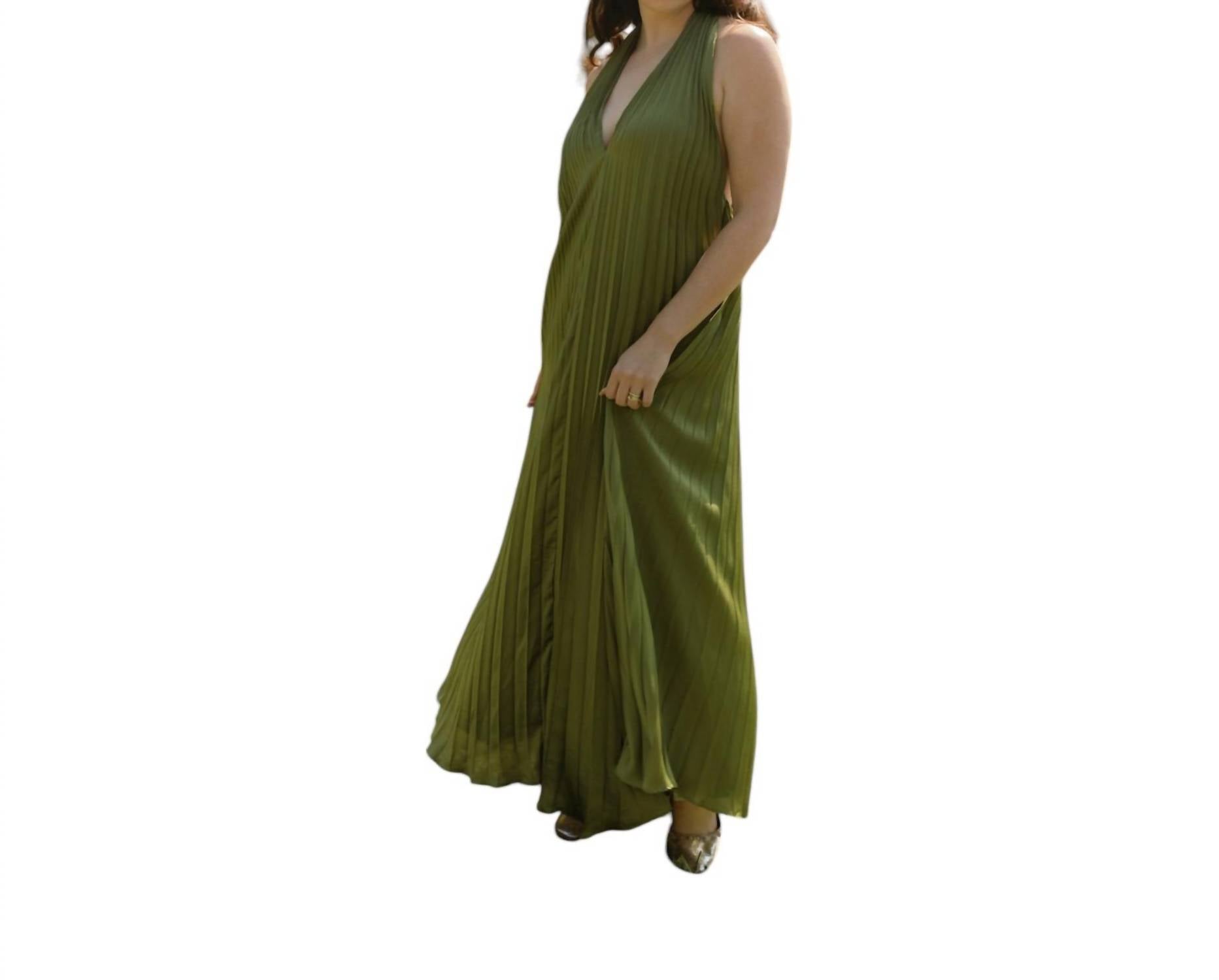 Блайт плиссированное платье в оливковом цвете LUCY PARIS
Блайт плиссированное платье в оливковом цвете LUCY PARIS