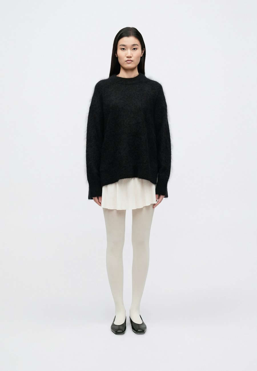 Джемпер A. Roege Hove MAJA SWEATER, Black
Джемпер A. Roege Hove MAJA SWEATER, Black