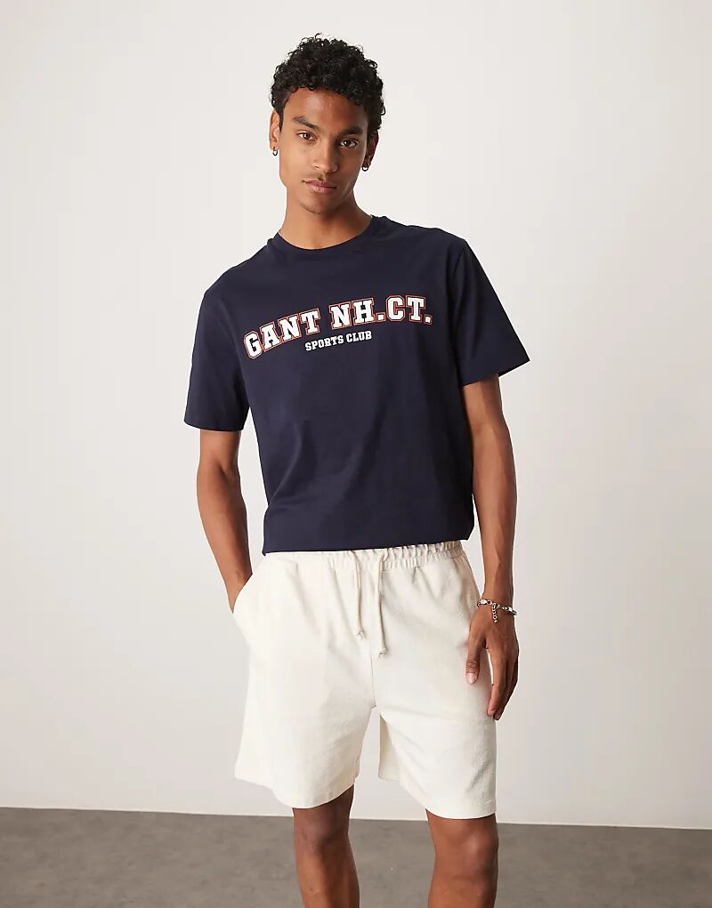 Текстурированные шорты GANT кремового цвета
Текстурированные шорты GANT кремового цвета