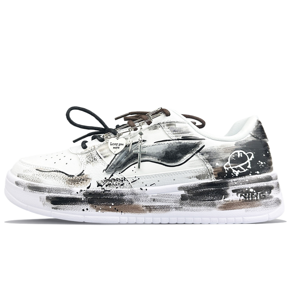 LINING Лининг Понтон Боутс нескользящие, износостойкие, дышащие лоу-топ скейтборд кроссовки мужские белый черный - белый черный, цвет White Black
LINING Лининг Понтон Боутс нескользящие, износостойкие, дышащие лоу-топ скейтборд кроссовки мужские белый черный - белый черный, цвет White Black