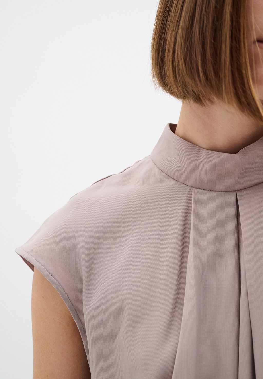 Блуза NIXIE InWear, темно-синий
Блуза NIXIE InWear, темно-синий