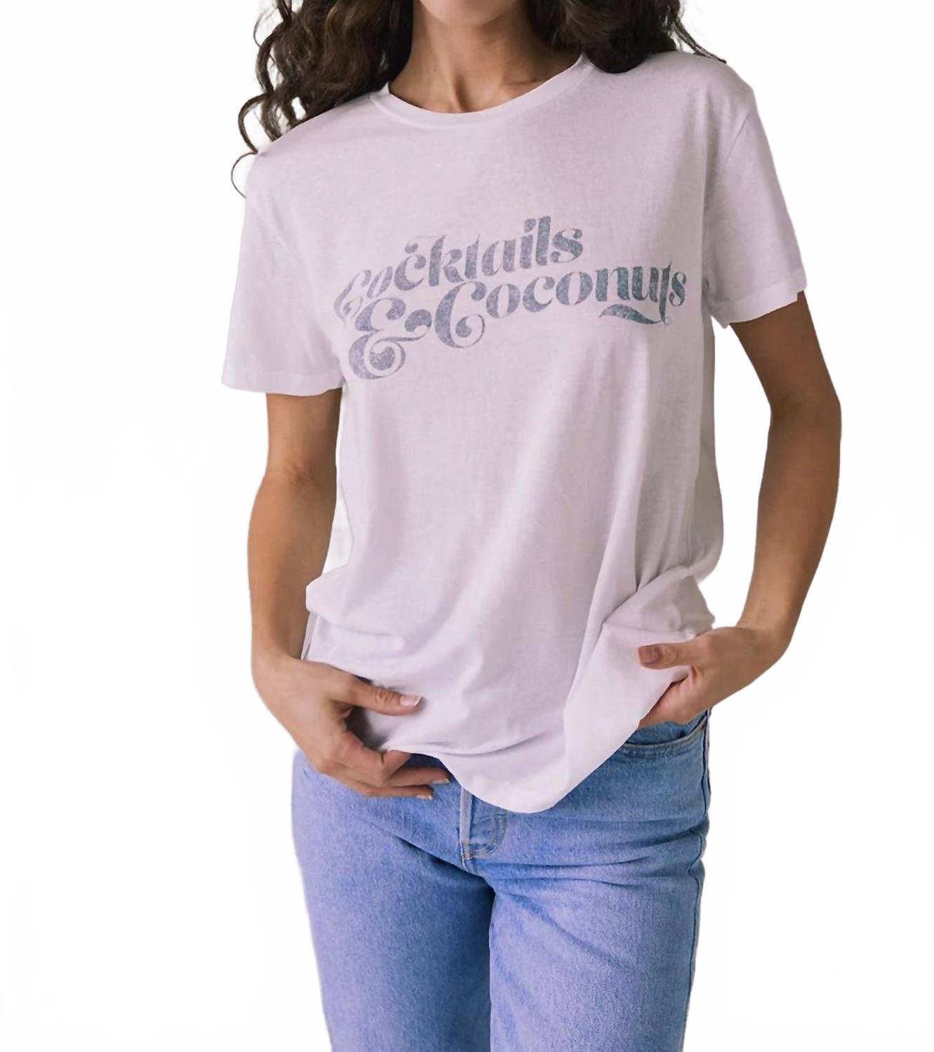 Футболка с принтом "Коктейли и кокосы" белая Chaser
Футболка с принтом "Коктейли и кокосы" белая Chaser